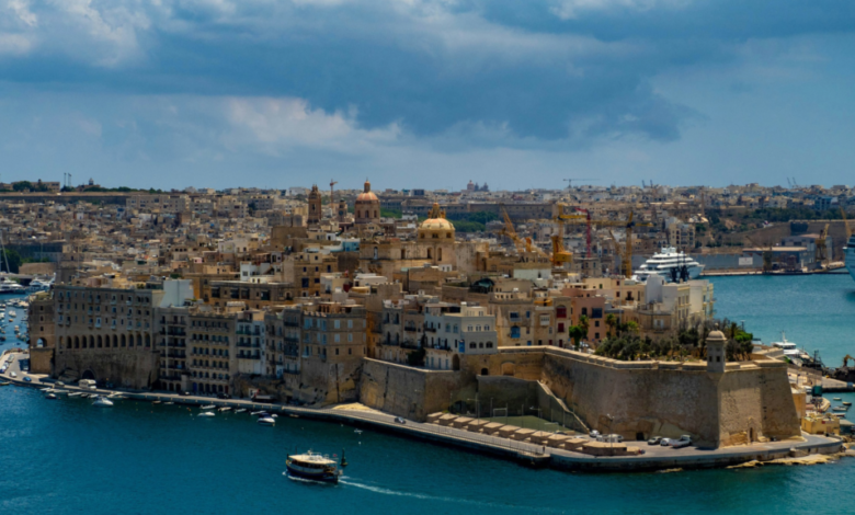 عاصمة-مالطا-في-يومين.-برنامج-سياحي-يجمع-الحصون-والسباحة-والمدن-التاريخية