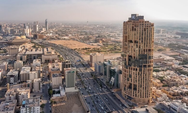 كيف-تتحول-تجربة-الطعام-في-الرياض-إلى-مساهمة-لدعم-التوعية-بسرطان-الثدي؟